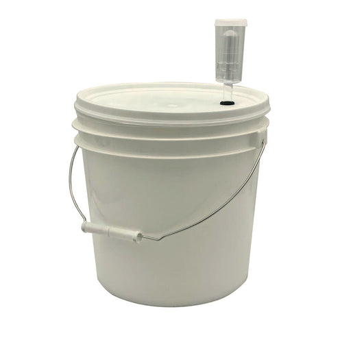 Food Grade Fermenting Bucket with Grommeted Lid and 3-Piece Airlock (2 Gallon)    - Toronto Brewing