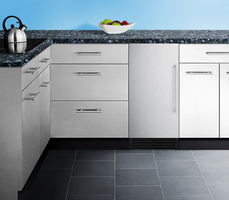 Summit | Built-In 50 lb. Clear Icemaker, ADA Compliant (BIM44GADA)    - Toronto Brewing