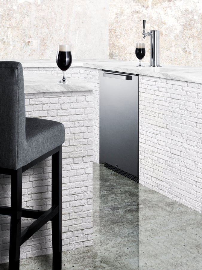 Summit | 6.04 cu. ft. Single Tap Built-In Outdoor Commercial Kegerator (SBC696OS)    - Toronto Brewing